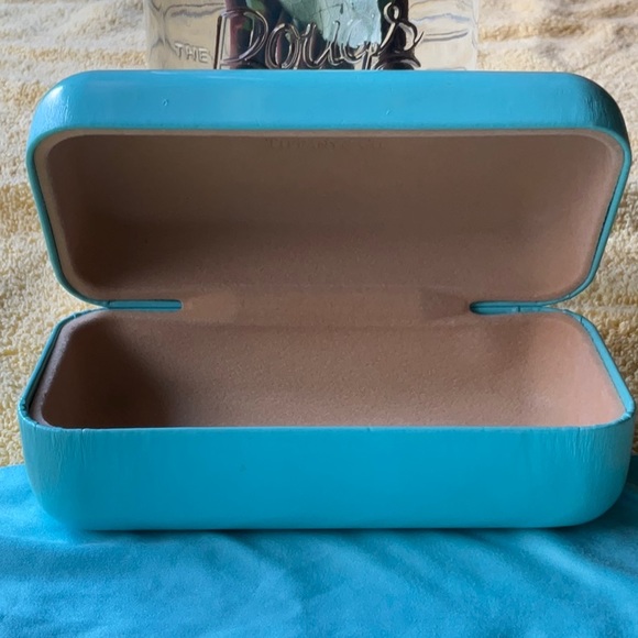 ? TIFFANY & CO. SUNGLASS CASE & POUCH & CLOTH ? main image 12